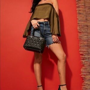 NWT Guess off Shoulder Julee Crop Top Size XL